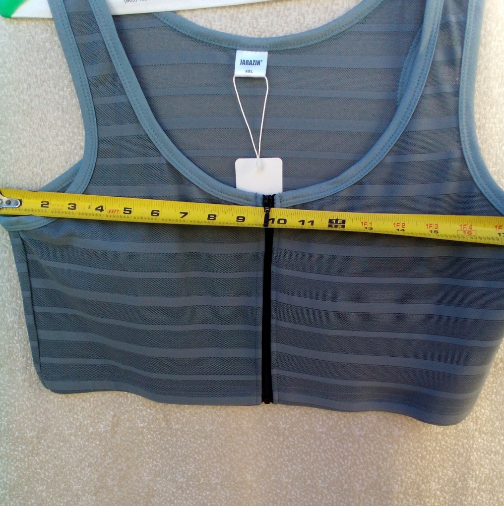 NWT! Zip-Front Sport Bra - Picture 8 of 16